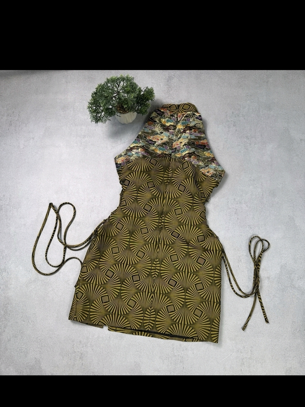 Kim Shui Qi Pao Brocade Dress - Picture 11 of 16